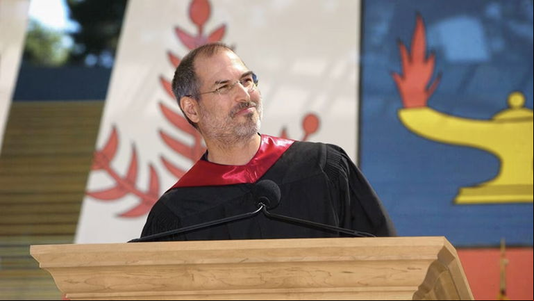Uno de los discursos mas icónicos de Steve Jobs ahora puede verse como nunca antes